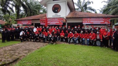 Ketua DPD PDIP Sumut Lantik Satgas Cakra Buana Langkat