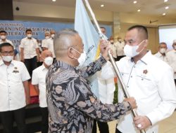 Farianda Putra Sinik SE Dilantik Ketua PWI Sumut 2021-2016