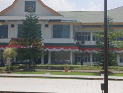 Dikawal Ketat Brimob Poldasu ,KPK Geledah Kantor &nbsp;Bupati Langkat