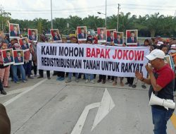 Petani Unjukrasa di Simpang Gerbang Tol Stabat. Minta Presiden  Ambil Alih Penyelesaian Tanah Eks HGU PTPN II