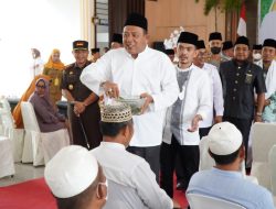141 Calon Jamaah Haji Ditepungtawari Plt Bupati Langkat, Jamaah Termuda Pria M Naufal Auzan Bin Dharma Wiryanto 20 Tahun Warga Kecamatan Stabat