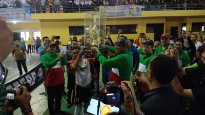 Turnamen Futsal MTs dan Ponpes Perebutkan Piala Kakanwil Kemenag Provsu dan Bupati Langkat Ditutup, Plt Bupati: Anak Berprestasi Peroleh Beasiswa Dana Desa