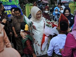 Ketua TP PKK Provsu Hadiri Pentas Seni SDLB Negeri Stabat, Apresiasi Siswa SDLB Stabat Duta Sumatera Utara pada MTQ Nasional di Banjarmasin