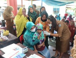 Ketua TP PKK Kota Binjai Tinjau Imunisasi Anak di Dua Sekolah