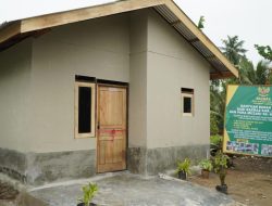 Plt Bupati Langkat Serahkan Kunci Program Bedah Rumah