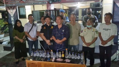 Tim Gabungan Polres Labuhanbatu Robohkan 10 Gubuk Tempat Transaksi Narkoba