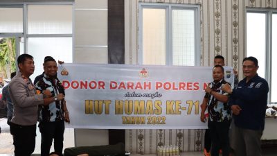 HUT Ke 71 Humas Polri, Polres Nias Aksi Donor Darah