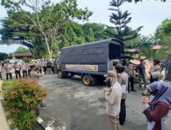 Polres Langkat Bantu Bansos Korban Gempa Bumi Taput