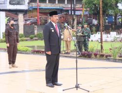 Peringatan Hari Pahlawan Tahun 2022, Wali Kota Binjai Ziarah Makam Pahlawan dan Beri Paket Sembako Kepada Veteran