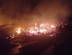 9 Kios dan 1 Sepeda Motor Ludes Terbakar di Langkat