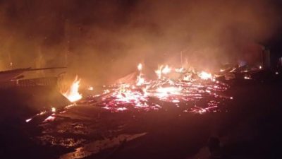 9 Kios dan 1 Sepeda Motor Ludes Terbakar di Langkat