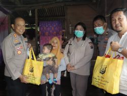 Kapolres Nias Santuni Keluarga Kurang Mampu yang Anaknya Mengalami Stunting