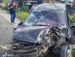 Mobil Kontra Sepeda Motor di Tandam. 3 Tewas dan 2 Luka