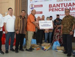 Plt Bupati, H Syah Afandin, SH  Apresiasi PWI Peduli Bakti Sosial HPN 2023 Serahkan Bantuan Pangan Pencegahan Stunting di Langkat