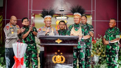 Ratas Bareng Presiden, Kapolri Tegaskan TNI-Polri Siap Kawal Kebijakan Pemerintah di Papua