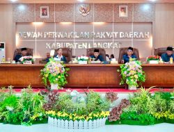 Hadiri Paripurna Ranperda,  Syah Afandin Beri Jawaban Atas Pandangan Fraksi DPRD Langkat