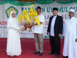 Wisuda Ulumul Quran di Stabat, Syah Afandin Berikan Hadiah Umroh Santri Peraih Juara 3 Lomba STQ di PTS Medan