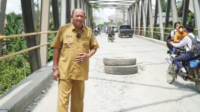 Plt Bupati Langkat Tinjau Jembatan Batang Serangan Membahayakan Pengguna Jalan, Minta Dinas PUPR Sumut Segera Perbaiki