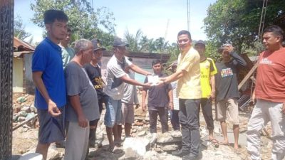 Anggota DPRD Sumut dan Langkat dari Fraksi Golkar Bantu Korban Kebakaran di Selesai