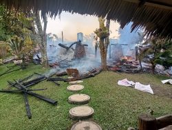 Restaurant Penginapan On The Rock di Wisata Bukit Lawang Langkat Terbakar,5 Buah Tas Besar Milik WNA Turut Ludes