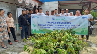 Wujudkan Program “BRI Menanam”, BRI Branch Office Tarutung Bagikan Bibit Tanaman Produktif di Simangumban