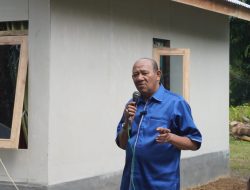 Syah Afandin Serahkan Kunci Bedah Rumah Baznas ke Warga Gebang