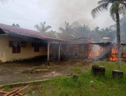 Tiga Rumah Hangus Terbakar di Pangkalanberandan.