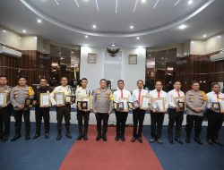 Kapolda Sumut Beri Penghargaan Kepada Satpam dan Polisi Tangkap Komplotan Begal di KIM Belawan
