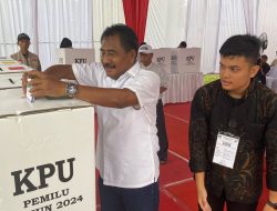 Wali Kota Binjai Nyoblos di TPS 4 Binjai Estate dan Wakil Walikota di TPS 14 Sei Limbat Langkat