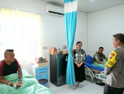 Kapolda Sumut Jenguk 2 Personel Korban Penganiayaan Saat Nyamar  Pembeli Narkoba