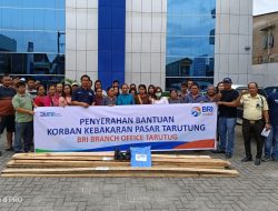 BRI Branch Office Tarutung Bantu Korban Kebakaran Pasar Tarutung