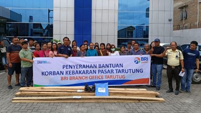 BRI Branch Office Tarutung Bantu Korban Kebakaran Pasar Tarutung