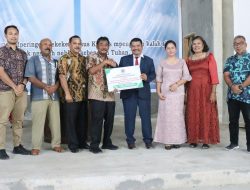 Pemko Binjai Serahkan Dana Hibah Pembangunan GBKP Tanah Merah Rp 100 Juta