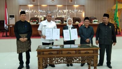 Pj Bupati Langkat Hadiri Paripurna DPRD Pengesahan Ranperda LPj APBD 2023