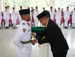 Pj Bupati Langkat Faisal Hasrimy Kukuhkan 58 Anggota Paskibraka, Momen Tugas Mulia HUT ke-79 RI