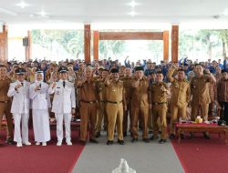 Penyematan Simbolis Baju Seragam 284 Kepling dan Pemberian Piala Pemenang Lomba Kelurahan Tingkat Kota Binjai 2024