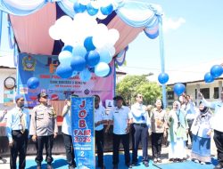 Diikuti 20 Perusahaan, Asisten III Buka Job Fair SMK Negeri 2 Binjai
