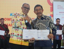 Pj Bupati Langkat Faisal Hasrimy Terima Penghargaan “Mohammad Syafei Awards “, Dorong Pembelajaran Berpihak pada Anak