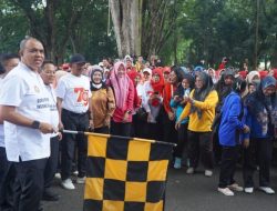 Ribuan Guru di Langkat Gerak Jalan Santai HUT ke -79 PGRI