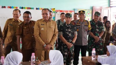 Ketua TP PKK Sumut Pantau Pemberian Makan Gratis Siswa SD di Secanggang, Dukung Program Makanan Bergizi Gratis Presiden RI