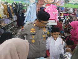 Berbagi Berkah Ramadan, Kapolres Langkat ajak Anak Yatim Belanja Pakaian Lebaran