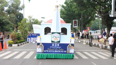 Wali Kota Lepas Pawai Ta’aruf MTQ ke 56 Kota Binjai 2025