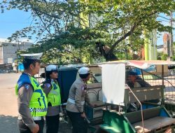 Satlantas Polres Langkat Edukasi Pengemudi Betor di Jalinsum