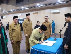 Wakil Wali Kota  Lantik 2 Pejabat Administrator di Pemko Binjai