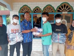 Peduli Olahraga, Ricky Anthony Bagikan 6 Set Seragam Sepak Bola di 2 Kecamatan di Langkat
