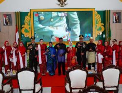 Bupati dan Wakil Bupati Ikuti Upacara HUT ke 80 RI dari Istana via Zoom serta Lepas Pawai Kemerdekaan Langkat
