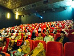 Sosialisasi Penguatan Pendidikan Karakter Lewat Film Cyberbullying