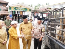 Bupati Langkat Syah Afandin Serahkan Bantuan untuk Haul ke -102 Tuan Guru Besilam