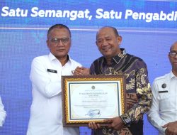 Bupati Langkat Syah Afandin Terima Penghargaan di Hari Bhakti ke -1 Kemenimipas 2025