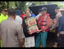 Polres Langkat Salurkan Sembako dan Nasi Bungkus ke Warga Terdampak Banjir